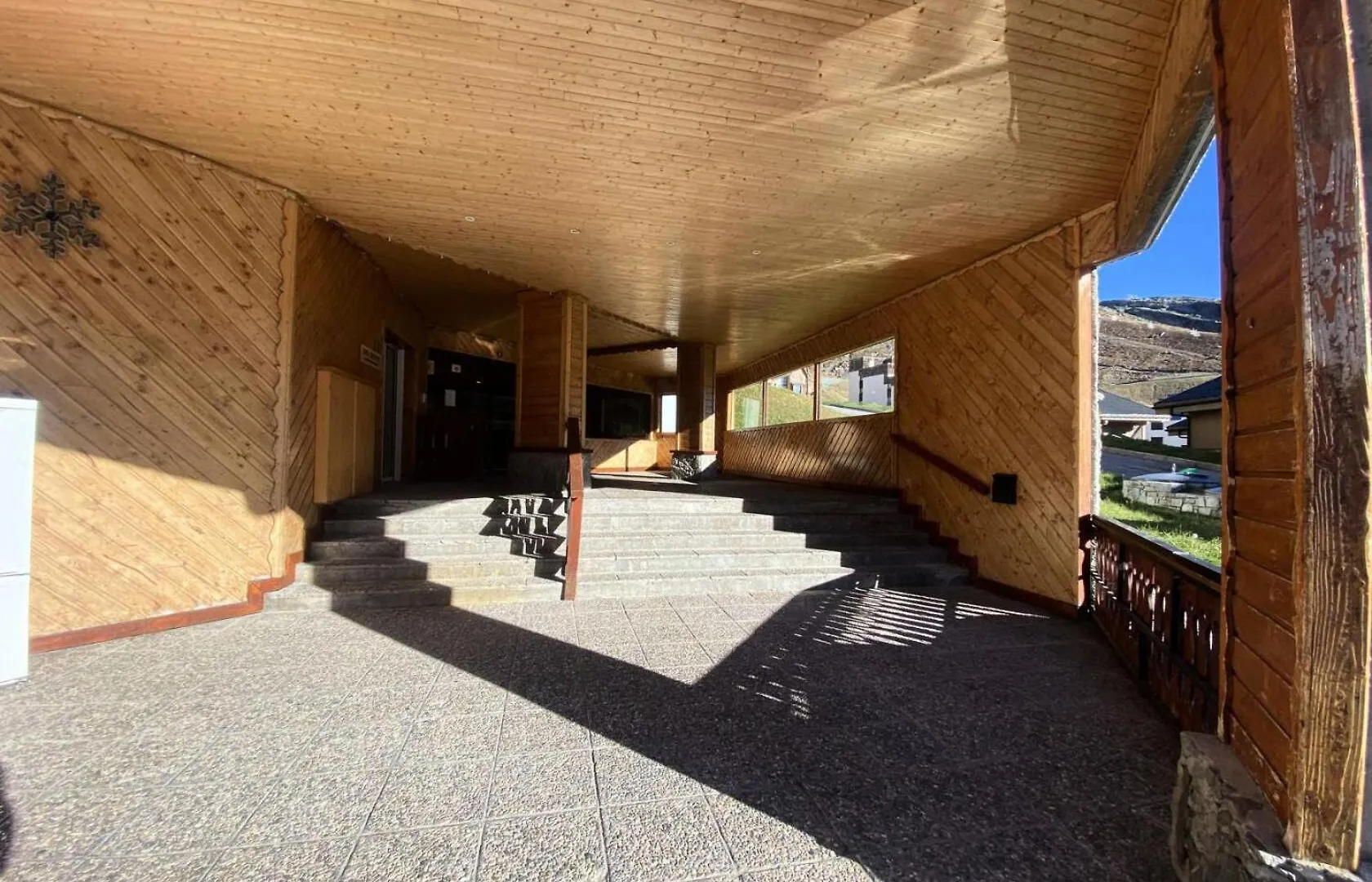 Residence Serac - Val Thorens Location: Studio Cabine En Haut De La Station Mae-9049 France